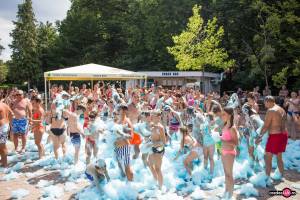 Aqua Zumba si Spuma Party la Hotel International Aqua Zumba si Spuma Party la Hotel International